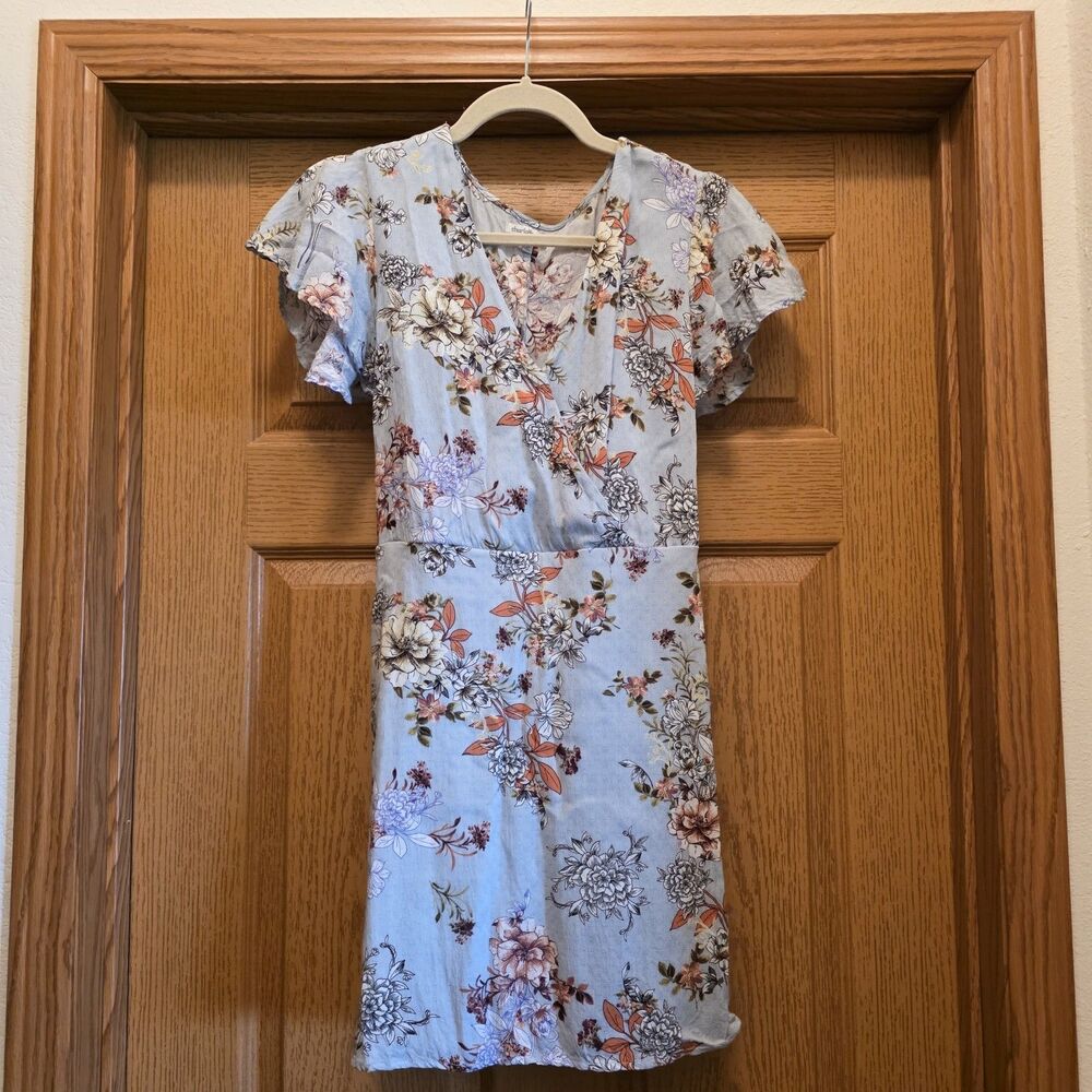 Charlotte Russe Dress Size Medium Tie Back Floral Spring Flowy Boho Dress